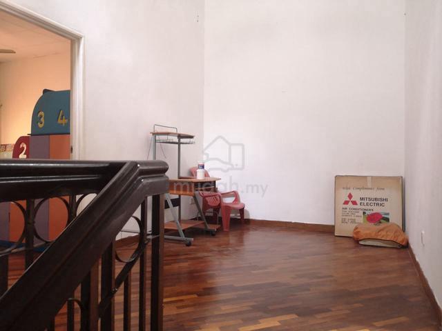 Prime Area 2 Storey Freehold Bandar Puteri Puchong Jaya LRT Station 5