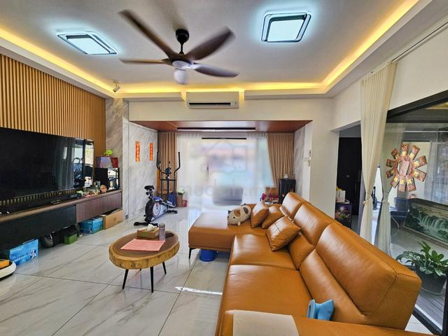 [KITCHEN CAB + EXPENSIVE RENO + GATED GUARD] Laman Putra Putra Heights 1