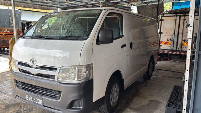 2013 Toyota HIACE 2.5 FACELIFT (M) - 2