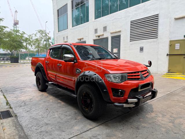 2011 Mitsubishi TRITON 2.5 4x4 FACELIFT Auto - 1