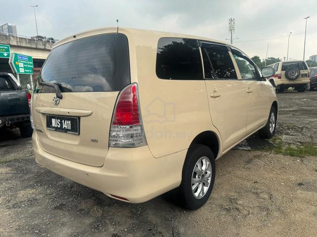 2010 Toyota INNOVA 2.0 E MY05 AN40 FACELIFT (A) - 4