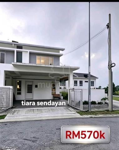 CORNER @ END LOT Teres 2 tingkat Tiara Sendayan Seremban Labu Enstek 1
