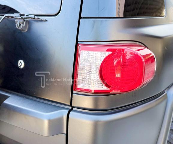 2018 Toyota FJ CRUISER 4.0 (A) 42k KM Only Full - 5