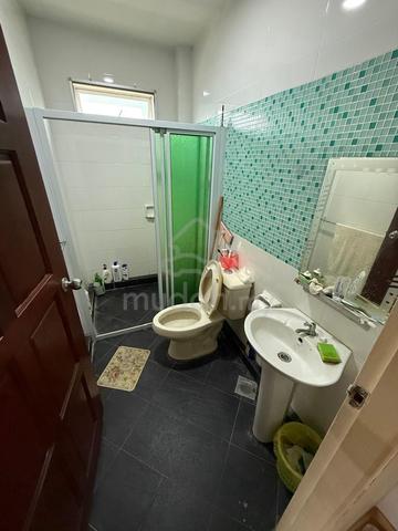 Jalan Airport / Near Saradise | Double Storey Detached Bungalow for Sa 1