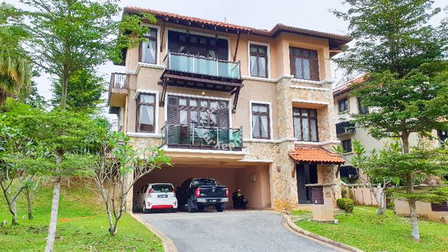 2.5 Storey Bungalow Glenmarie Residence, Shah Alam 1