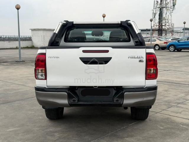2024 Toyota HILUX 2.4 E FACELIFT II (A)TOYOTA FSR - 4
