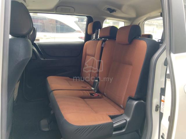 2017 Toyota SIENTA 1.5 V (A) Two Power Door - 4