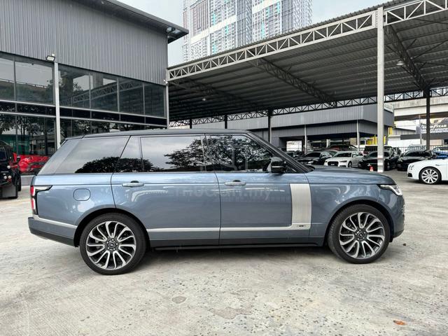 2017 Land Rover RANGE ROVER 5.0 VOGUE (A) - 5