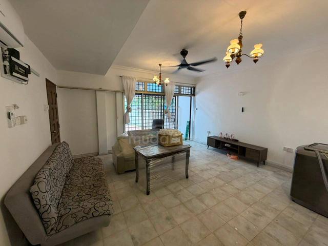 Tamam Daya House For Rent / Near Bandar Dato' Onn & Taman Mount Austin 1