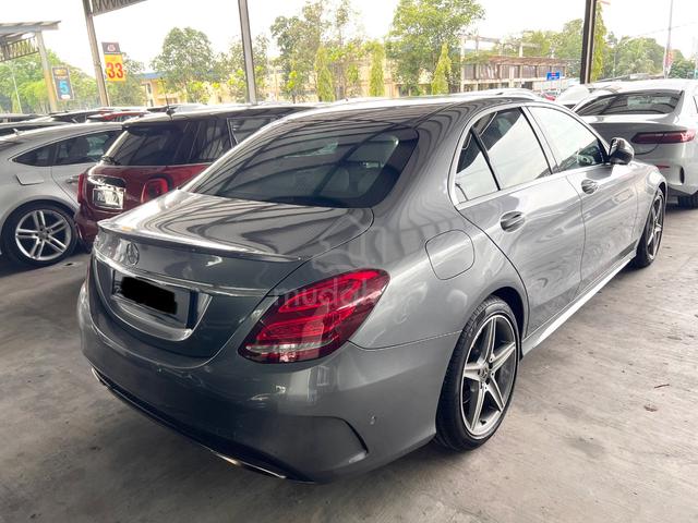 2018 Mercedes Benz C200 2.0 AMG*SUPER LOW MILEAGE* - 4