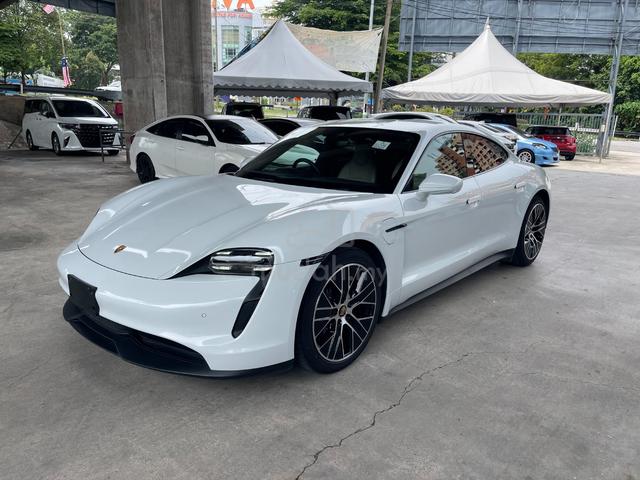 Porsche Taycan BASE - 3