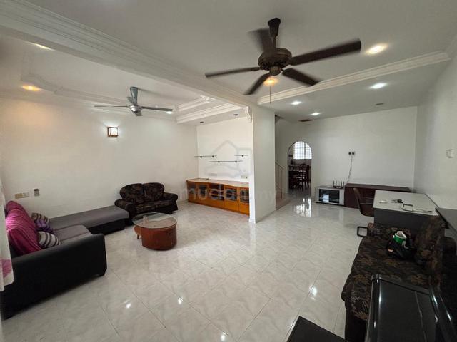 2sty Terrace House, Island Glades, Greenlane 1
