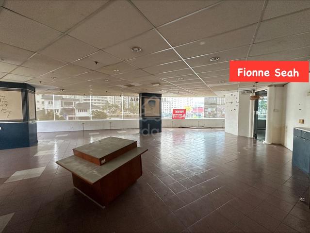 Gurney Main Road 1st Floor Shop 2000sf Worth Rent 1