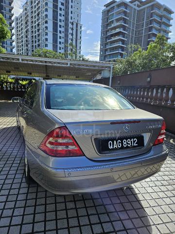 1995 Mercedes Benz 200 2.0 (M) - 4
