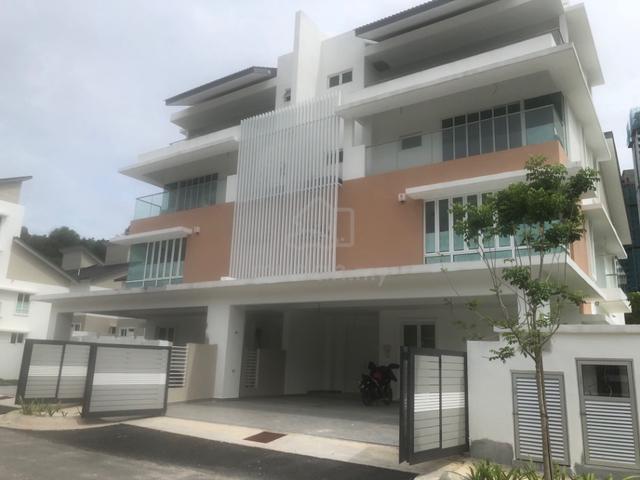 3.5 Storey Semi-D, Puncak Indah, Bandar Sungai Long 1
