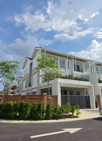 E&O 3-storey Terrace Corner 3282sf @ Fera Courtyard Terraces in Penang 1