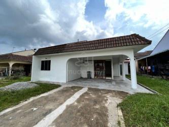 Single Storey Bungalow For Rent Taman Kelemak Jaya, Melaka 1