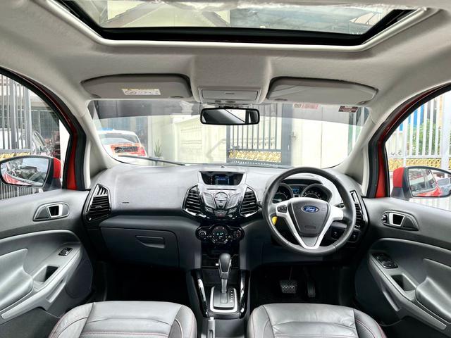 Ford ECOSPORT 1.5(A) TITANIUM LIKENEW SUNROOF SUV - 4