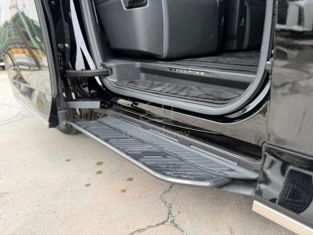 2025 Toyota VELLFIRE 2.4 Z PREMIER BLACK INTERIOR - 5