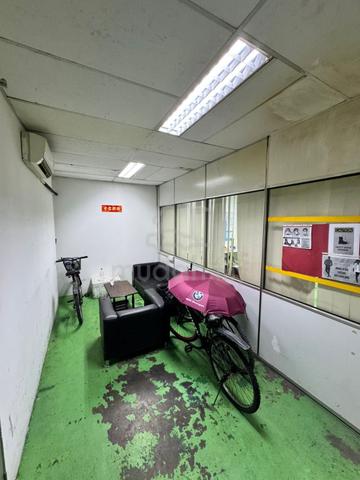 Batu Maung Diamond Valley Terrace Factory for Sale – Corner Unit 1