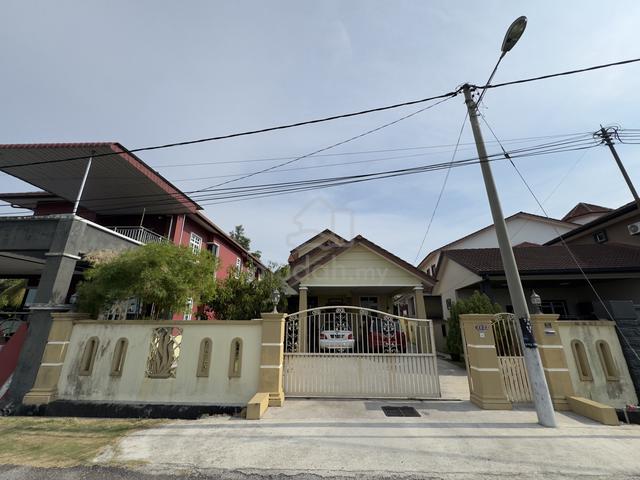 Rumah Banglo Permatang Pauh 1