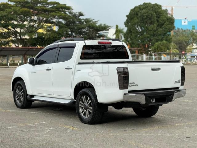 Isuzu D-MAX 3.0 V-CROSS 4x4 (A) - 2