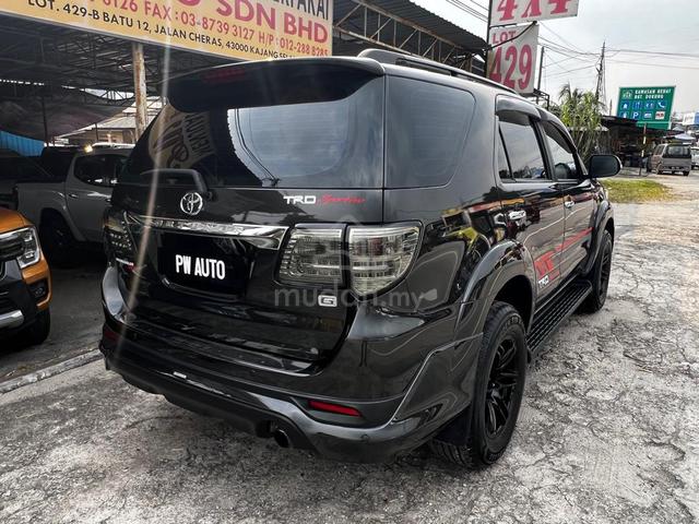 TOYOTA FORTUNER 2.5(A)TRD sport G VNT 4SPD 4X4 SUV - 5
