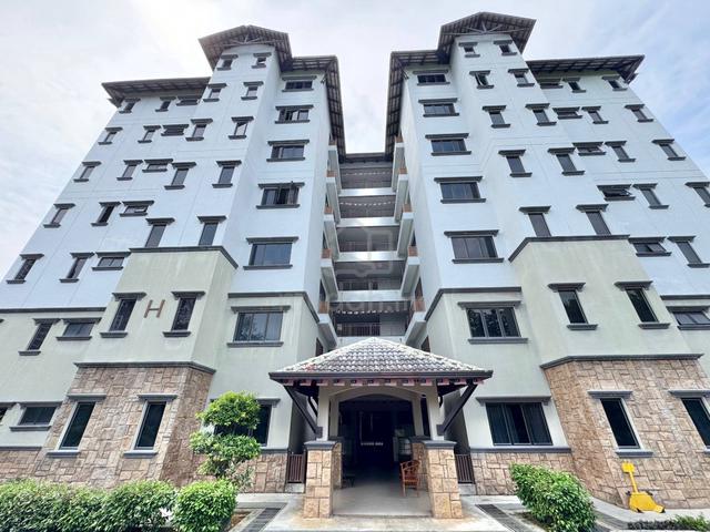 D'MELUR CONDOMINIUM 1