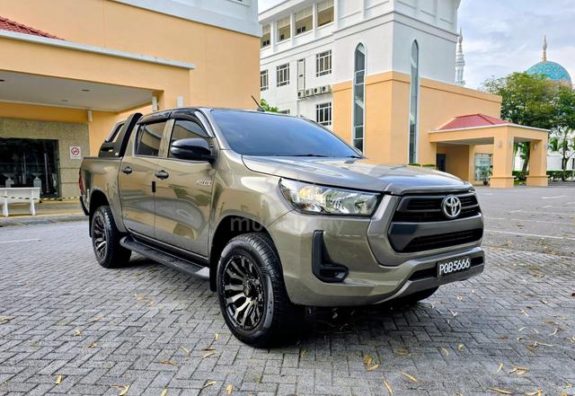 2022 Toyota HILUX 2.4 E (A) Super Low Milage - 4