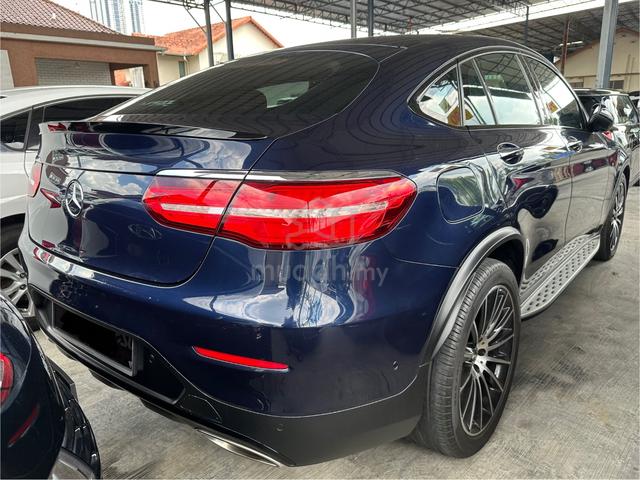 2019 Mercedes Benz GLC300 4MATIC COUPE AMG LINE - 4