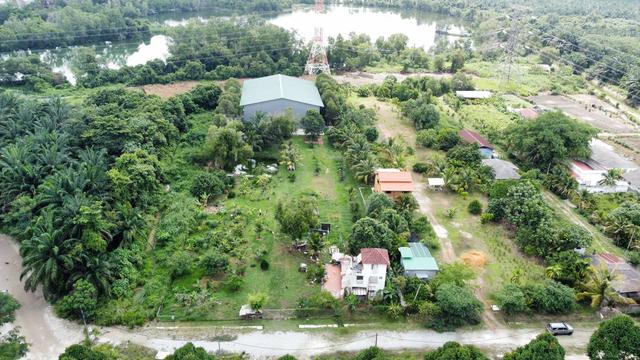 (Tenanted,Facing ELITE)1.6 Acres Development Land,Jln Banting, Dengkil 1