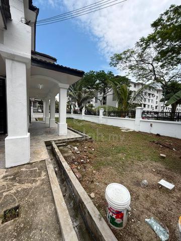 Taman Sri Pulai Perdana 2-Storey Terrace Corner 18x65+25ft Land 1