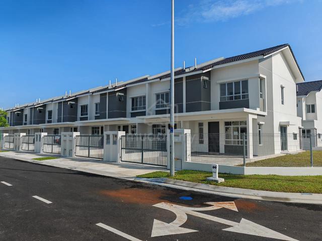 Aster Heights Gelang Patah Brand New Double Storey Terrace House 1