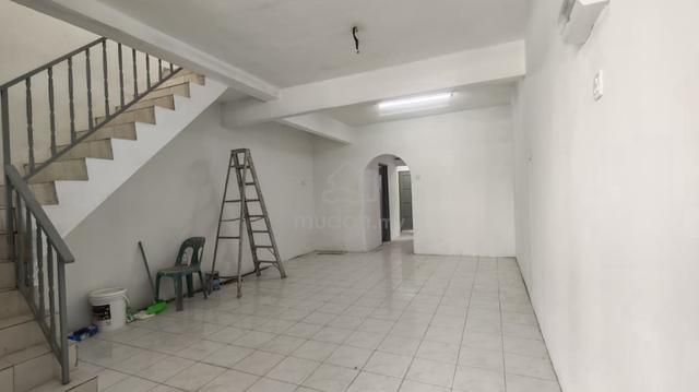 Teres 2 Tingkat Taman Pandan Perdana, Kuantan Pahang (Jln Ke Airport P 1