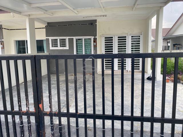 Perak Teluk Intan Not Furnished 1-Storey Terraced House For Rent 1