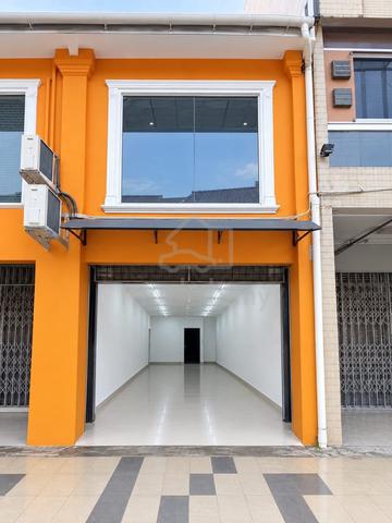 INDIAN STREET WHOLE BLOCK SHOPLOT FOR RENT At WATERFRONT KUCHING 1