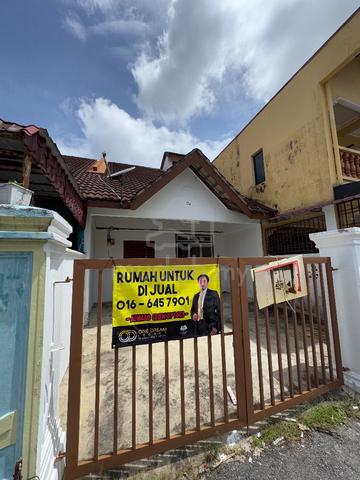 Untuk Dijual Rumah 2 Tingkat Jalan Melati Taman Indahpura Renovated 1