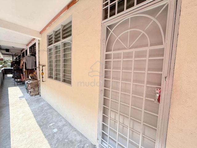 Flat Jalan Susur Barli 4