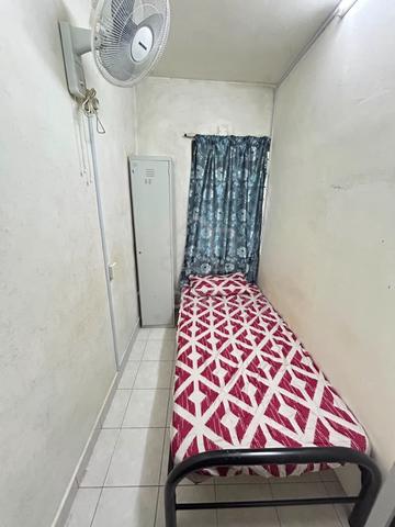 Small Room Male at Flora Damansara KPJ2 Empire City IKEA 1Utama PJ 1