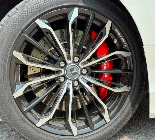Toyota VELLFIRE 2.5 ZG (BREMBO CALIPERS SPORT RIM) - 2