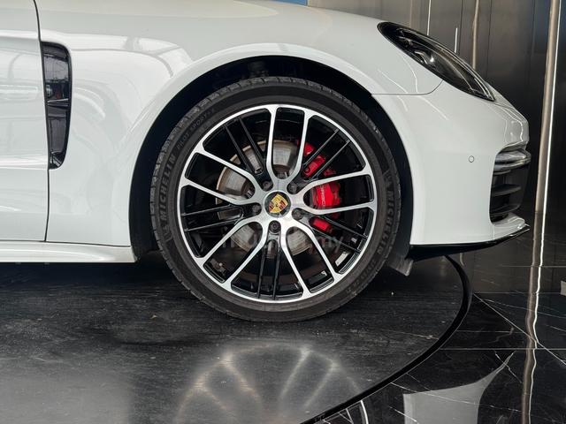 2017 Porsche PANAMERA 3.0 BASELINE (A) - 3