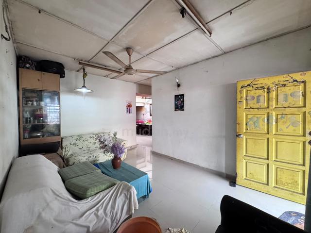 Desa Jaya Kepong 1sty, Near pasar pagi 1