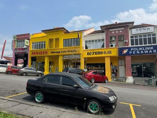 Intermediate Ground Floor Shop for Rent 1