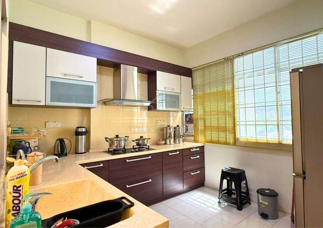 Putra Place 1