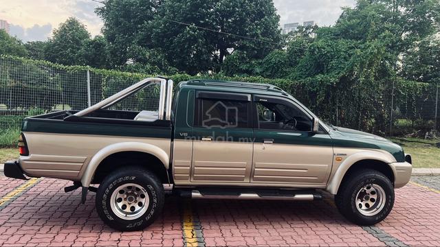 2002 Mitsubishi STORM 3.0 GLS (A) - 1