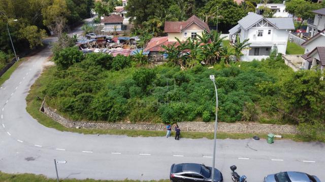 Freehold Corner Bungalow Lot Laman Jasmin Kota Seriemas Nilai 4
