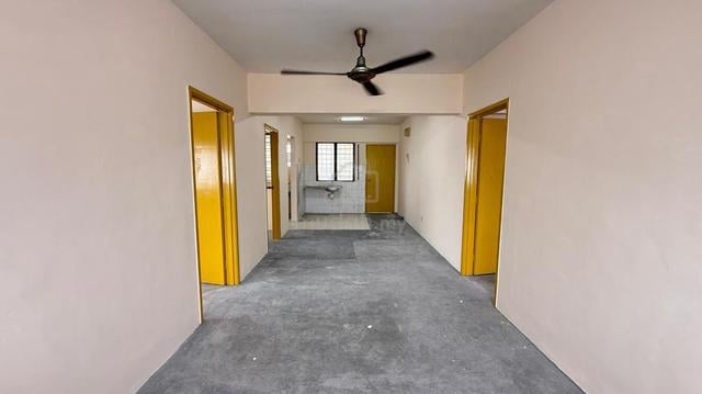 Aman Putra Apartment 1