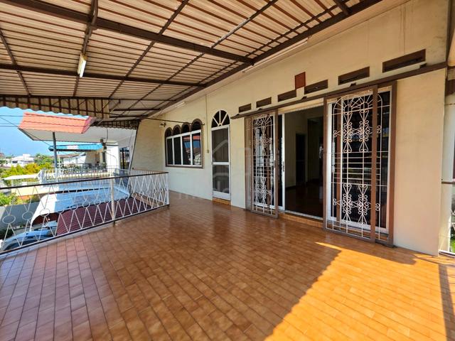 Super Below value! Freehold semi-D Taman Mayfair klebang melaka kota 1