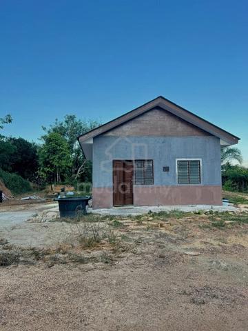 Tanah Dan Rumah untuk dijual 1