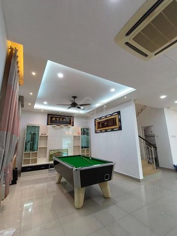 below bank value Lmited unit Lake View at bukit raja corner lot 1